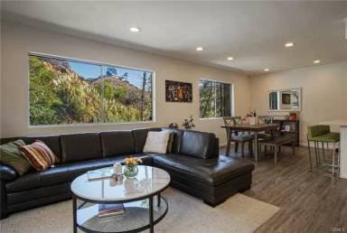 Main picture of 6700 - 6704 Hillpark Dr