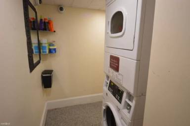 Main picture of 69 Babcock St