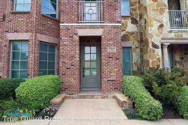 Main picture of 1206 S Adams St