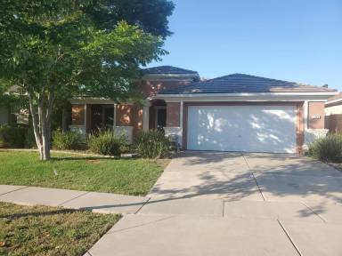 Main picture of 1262 Kensington Dr