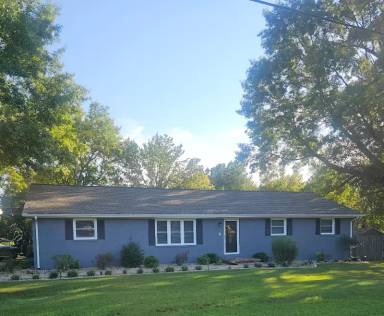 Main picture of 6785 Greenfield Dr
