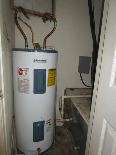 Main picture of 310 Leafmore Rd SW