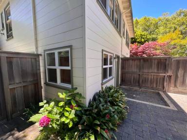 Main picture of 213 Miller Ave