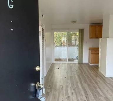 Main picture of 1504 S Claremont St
