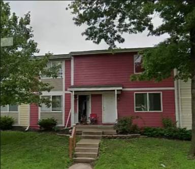 Main picture of 709 N 70th Ter