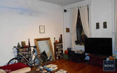 Main picture of 71 Lexington Ave