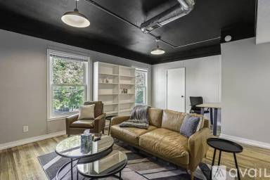 Main picture of 149 Valley Ave NW