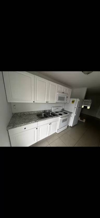Main picture of 809 Avenue G