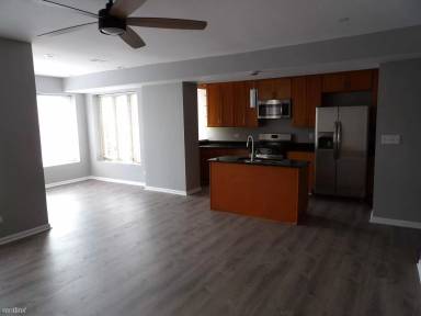 Main picture of 6148 S King Dr