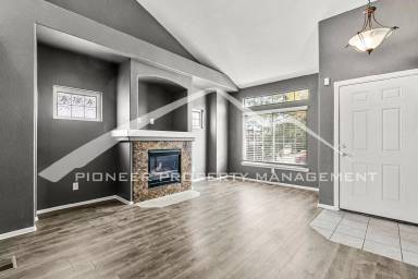 Main picture of 9851 Eagle Creek Cir