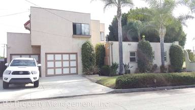Main picture of 3801 E Wilton St