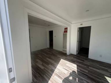 Main picture of 1190 N Kingsley Dr