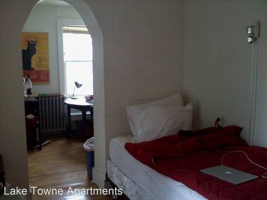 Main picture of 240 W Lakelawn Pl
