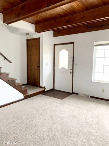 Main picture of 4455 Folkestone Ct S