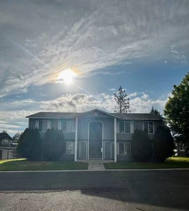 Main picture of 438 NW 17th St