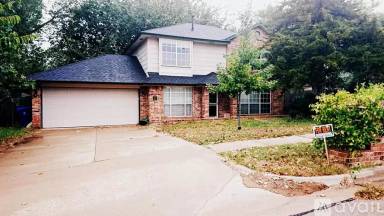 Main picture of 3900 Goshawk Cir