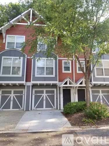 Main picture of 380 Grant Cir SE