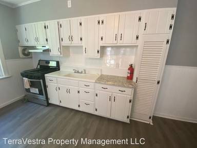 Main picture of 333 Market St