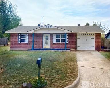 Main picture of 324 E Greenwood Ln
