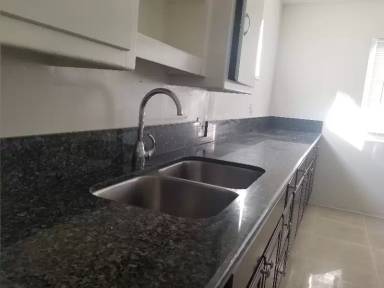 Main picture of 1226 N Gower St