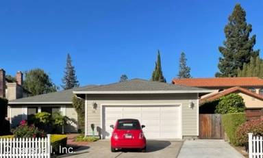 Main picture of 23 Oakdale St