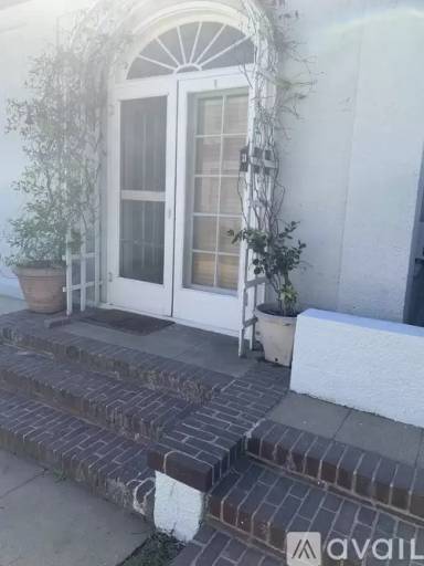 Main picture of 410 N Euclid Ave