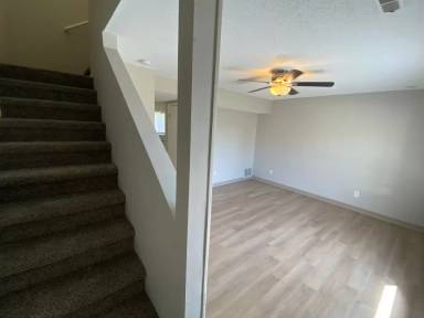 Main picture of 1630 E Pleasant View Dr