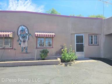 Main picture of 363 W 4th St