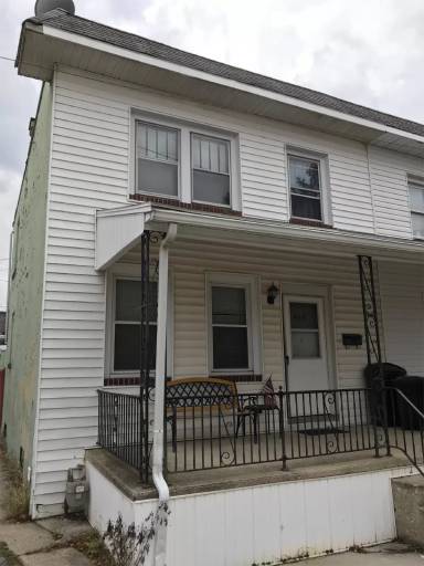 Main picture of 478 Wallace St