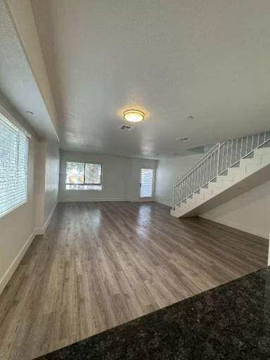 Main picture of 11312 Huston St