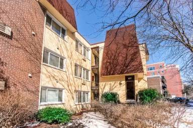 Main picture of 677 S River Rd