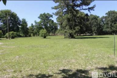 Main picture of 290 Marston Rd