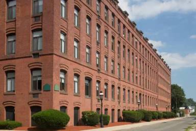 Main picture of Stockbridge Court Apartments