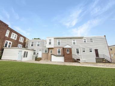 Main picture of 402 N 64th St