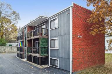 Main picture of 410 E 41st St
