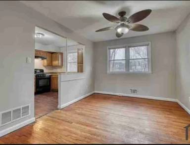 Main picture of 5523 Seward Ave
