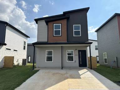 Main picture of 941 Ventnor Ave