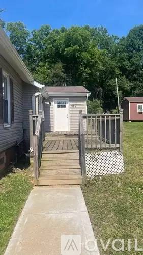 Main picture of 21 Selma Dr