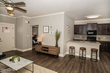 Main picture of 435 Marsh Ave