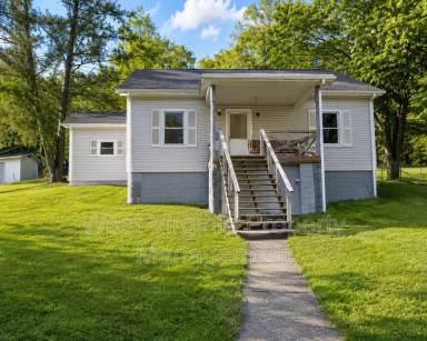 Main picture of 1917 Minden Rd