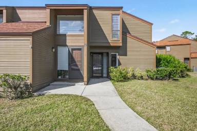 Main picture of 41 Hembury Ln