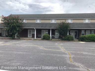 Main picture of 113 W College Ave