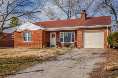 Main picture of 4925 Charlemar Dr