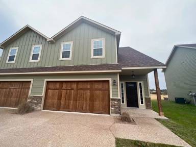 Main picture of 124 Eagle Meadow Dr