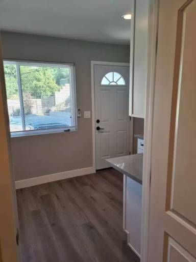 Main picture of 492 Charmingdale Rd