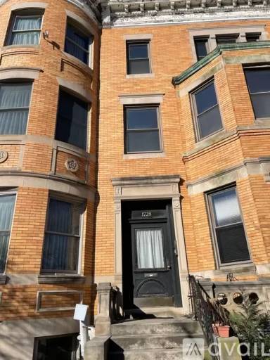 Main picture of 1714 Beacon St