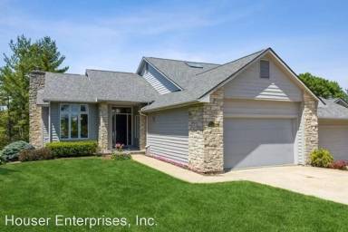 Main picture of 1780 Country Club Dr