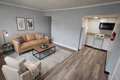 Main picture of 38 Baldwin Ave