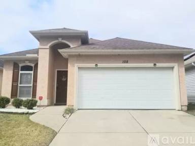 Main picture of 108 Gardenia St