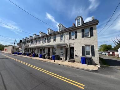 Main picture of 183 S Washington St
